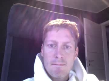 Cutefrench33 Chaturbate stream image from January 17, 2025