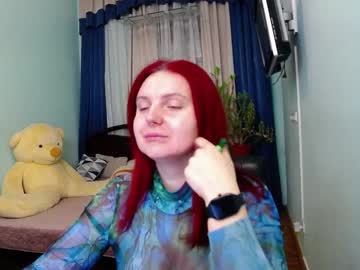Pollygreen Chaturbate stream image from January 17, 2025