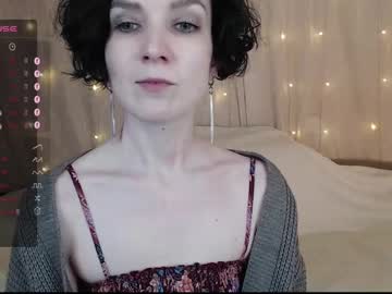 Tinawincee Chaturbate stream image from January 17, 2025