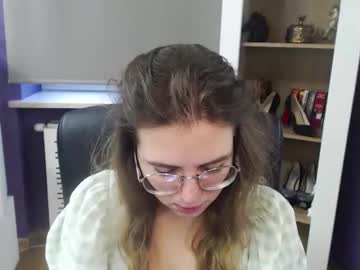 Blackrosezoey Chaturbate stream image from January 17, 2025