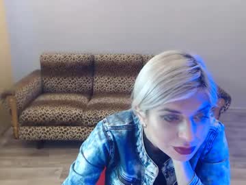 Sexybeatriice Chaturbate stream image from January 17, 2025