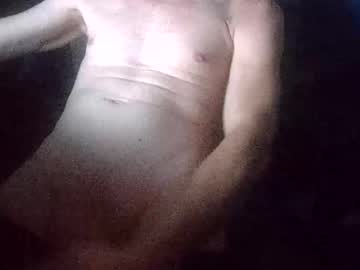Daren2dou Chaturbate stream image from January 17, 2025
