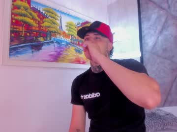 Axelhawtin Chaturbate stream image from January 17, 2025