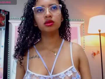 Jessyzoe Chaturbate stream image from January 17, 2025