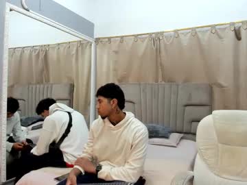 Julian_Billy Chaturbate stream image from January 17, 2025