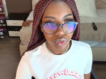 Raqueljones_ Chaturbate stream image from January 17, 2025