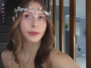 Yononeey Chaturbate stream image from January 17, 2025
