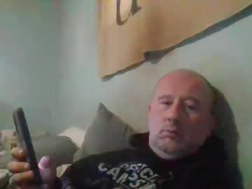 Cmk32 Chaturbate stream image from January 17, 2025