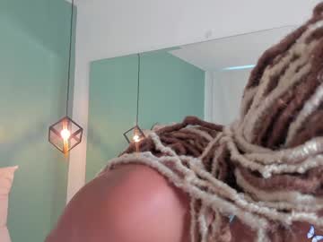 Dari_Latyfah Chaturbate stream image from January 17, 2025