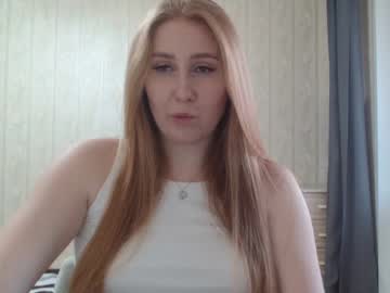 Miku_Sanders2 Chaturbate stream image from January 17, 2025