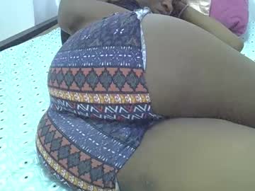 Slyminah Chaturbate stream image from January 17, 2025