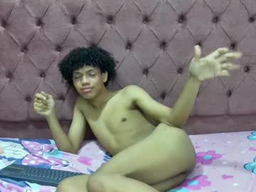 Dady_Show69 Chaturbate stream image from January 17, 2025