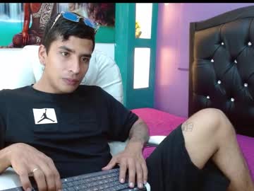 Drako_Saenz Chaturbate stream image from January 17, 2025