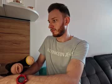 Giovanedivino Chaturbate stream image from January 17, 2025