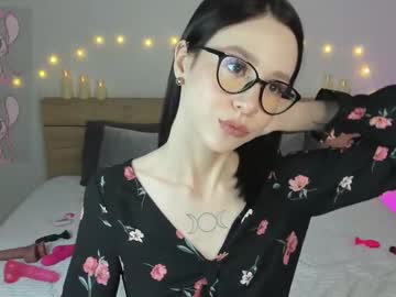 Michelle_Martinz Chaturbate stream image from January 17, 2025