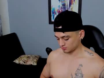 Mikke_Love Chaturbate stream image from January 17, 2025