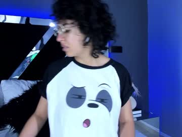 Amarettho Chaturbate stream image from January 17, 2025