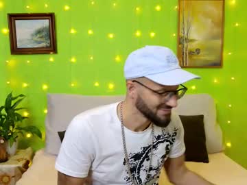 Anthonyxroyal Chaturbate stream image from January 17, 2025
