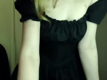 Cinnamonbun__ Chaturbate stream image from January 17, 2025