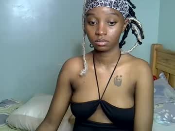 Enkarxx Chaturbate stream image from January 17, 2025