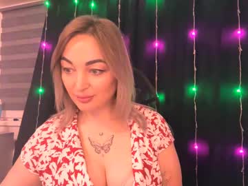 Golden_Fury Chaturbate stream image from January 17, 2025