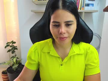 Lararoberts_ Chaturbate stream image from January 17, 2025