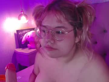 Lazycinnax Chaturbate stream image from January 17, 2025
