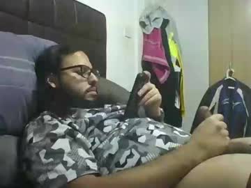 Romeoisnotperfectbuthetries Chaturbate stream image from January 17, 2025