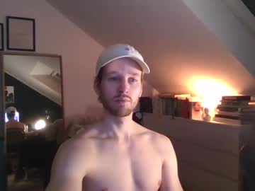 Frozenyoga Chaturbate stream image from January 17, 2025