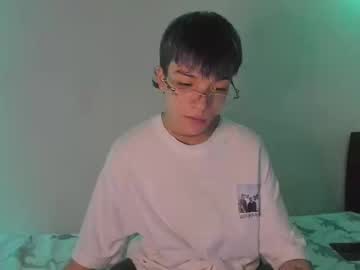 Submissive_Boyy_ Chaturbate stream image from January 17, 2025