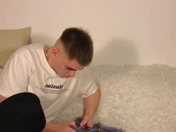 Tenderlovesss Chaturbate stream image from January 17, 2025