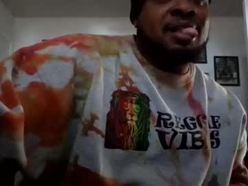Daddydrayxxx Chaturbate stream image from January 17, 2025
