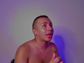 Donathoo Chaturbate stream image from January 17, 2025