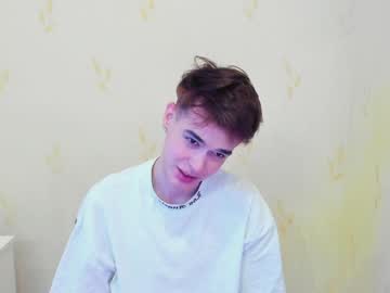 Michaele_Boy Chaturbate stream image from January 17, 2025