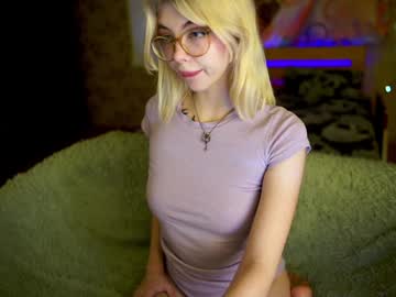 Allison_Cuty Chaturbate stream image from January 17, 2025