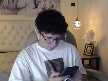 Benjamintwink1 Chaturbate stream image from January 17, 2025