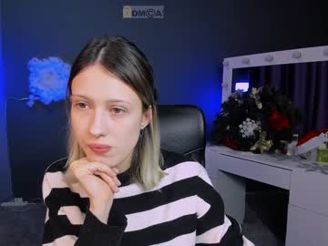 Isa_Luxury Chaturbate stream image from January 17, 2025