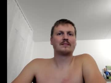 Robirt5 Chaturbate stream image from January 17, 2025