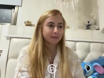 Sweetsinsemma Chaturbate stream image from January 17, 2025