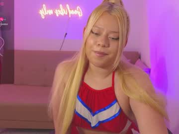 Vallamour_Tay Chaturbate stream image from January 17, 2025