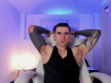 Dravenlorenz Chaturbate stream image from January 17, 2025