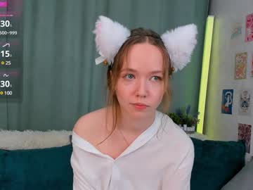 Fly_Best Chaturbate stream image from January 17, 2025