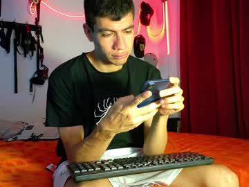Nymphobuddies Chaturbate stream image from January 17, 2025