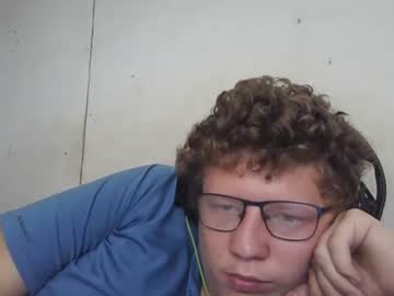 Red454games454 Chaturbate stream image from January 17, 2025