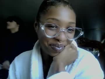 Trippylilhippy8 Chaturbate stream image from January 17, 2025