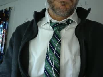 Wellheynow Chaturbate stream image from January 17, 2025