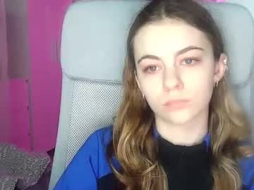 Ariacreazy Chaturbate stream image from January 17, 2025