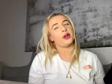 Hardcoreslutxx Chaturbate stream image from January 17, 2025