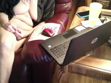 Lisalickem35 Chaturbate stream image from January 17, 2025