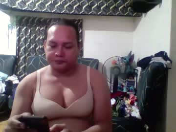 Maxxxinescott Chaturbate stream image from January 17, 2025